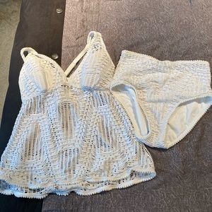 Brand new never worn. 34c